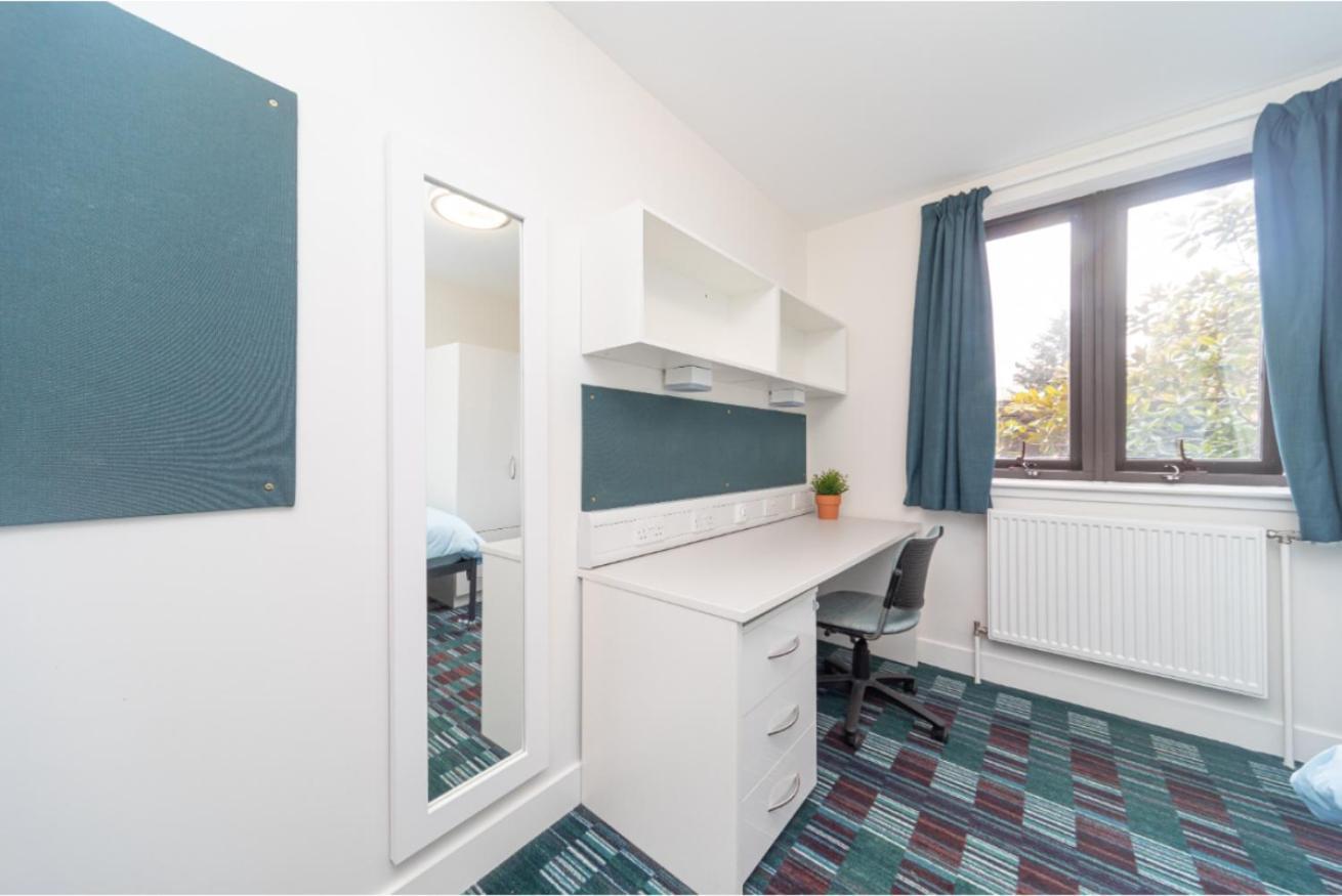 Joivy Affordable 3,4,5 And 12 Bed Private Flats Next To Royal Mile (Adults Only) Apartment Edinburgh Exterior photo