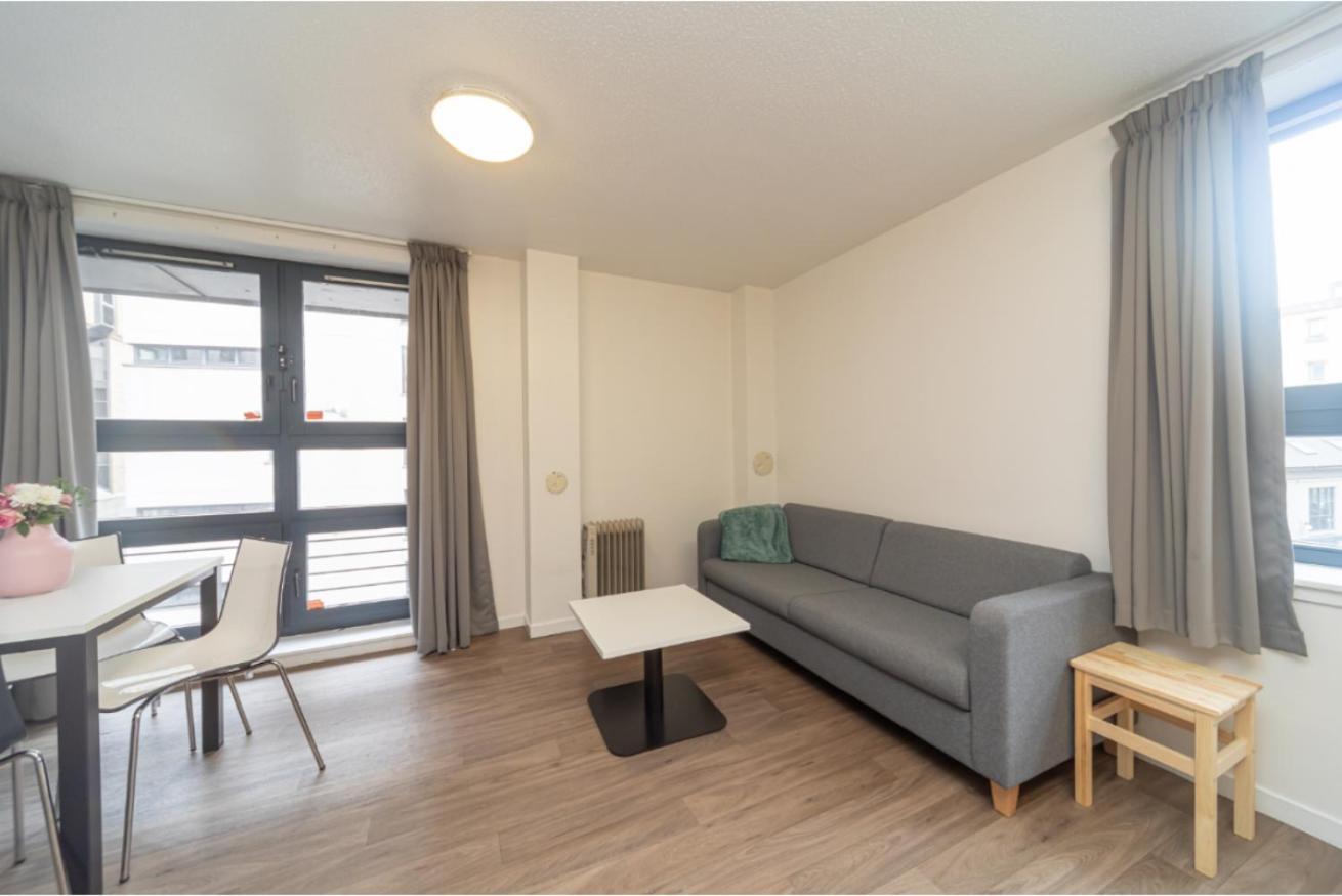 Joivy Affordable 3,4,5 And 12 Bed Private Flats Next To Royal Mile (Adults Only) Apartment Edinburgh Exterior photo