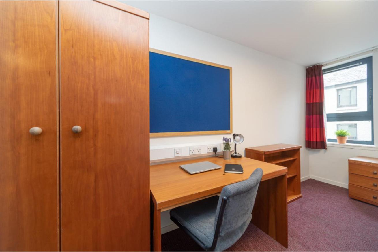 Joivy Affordable 3,4,5 And 12 Bed Private Flats Next To Royal Mile (Adults Only) Apartment Edinburgh Exterior photo